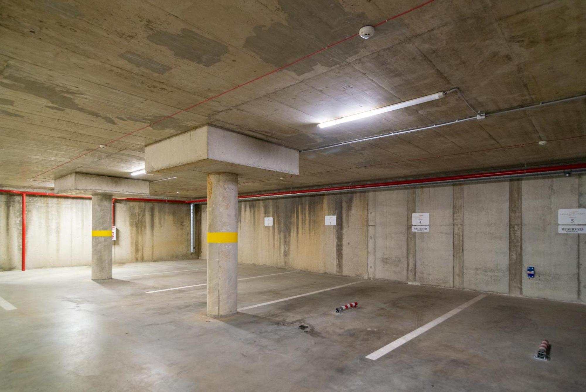 2 Bedroom Apt, 2 Garage Spots & Balconies, Self Check-In, By Cohost ดรูซกินินไก ภายนอก รูปภาพ