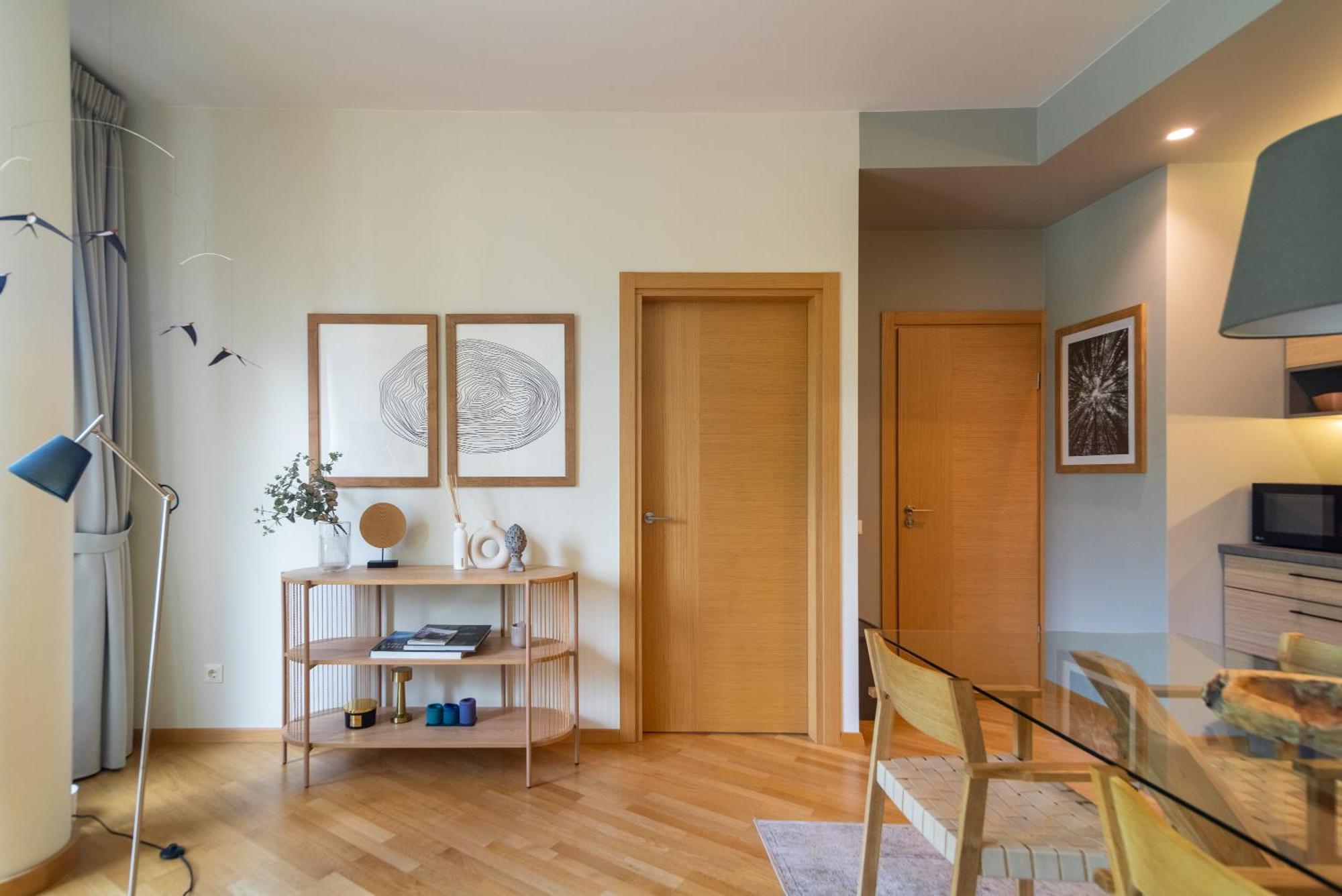 2 Bedroom Apt, 2 Garage Spots & Balconies, Self Check-In, By Cohost ดรูซกินินไก ภายนอก รูปภาพ